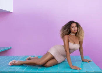 Discover the Latest Fashion Trends with Misspap: A Must-Have Clothing, Footwear, and Accessories Brand