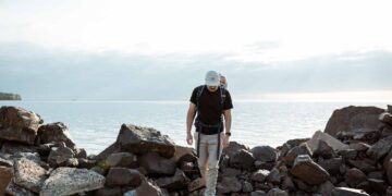 Get Ready to Jet-Set in Style with Vuori's Travel Clothing Collection!